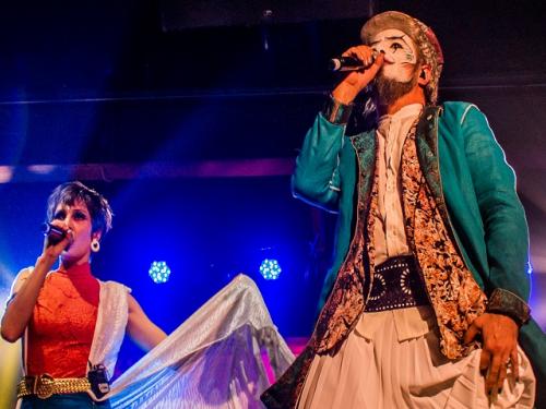 O Teatro Mágico apresenta Luzente Trupe completa | Cine Theatro Brasil Vallourec