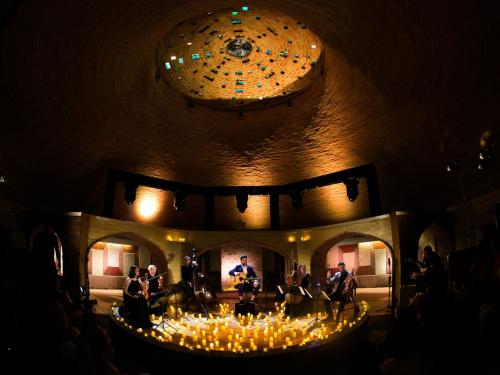 Grupo DoContra – "Concerto Mineiro à Luz de Velas"