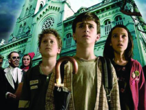 Foto com sete personagens do filme