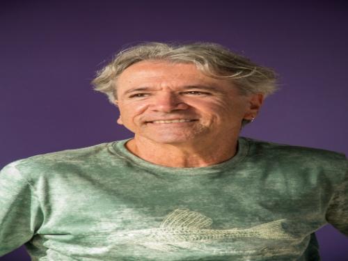 Sempre Um Papo recebe Sérgio Rodrigues e participação de Lula Ribeiro