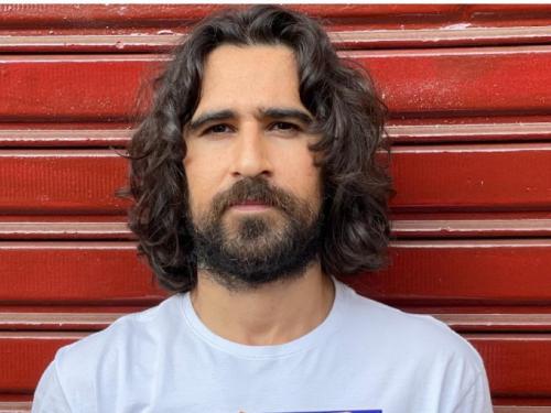 Sempre Um Papo recebe o escritor Louraidan