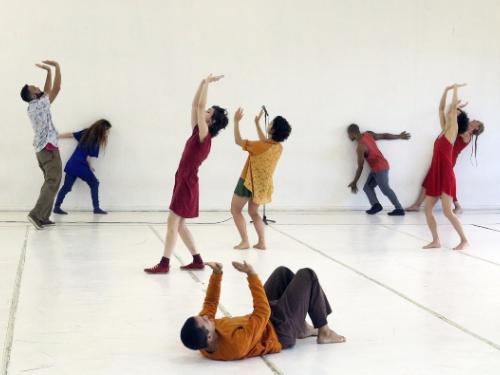  Espetáculo: “.m.a.n.i.f.e.s.t.a.”