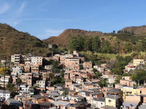 Exposição: Mundo Vasto Acaba Mundo – A cidade invade a vila ou a vila invade a cidade?