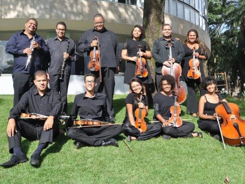 Show: "Heitor Villa-Lobos" por Família Barros