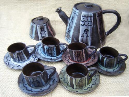 Exposição: "Tenho apenas duas mãos e o sentimento do mundo" - Gilda Queiroz Galeria de Arte