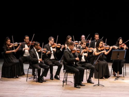 "Beatles para Orquestra – Concertos didáticos"