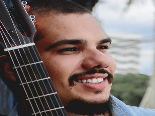 Show: Victor Coow – “ALMA”| Cine Theatro Brasil Vallourec