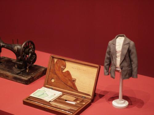 Exposição: “Saberes da Costura: do molde à roupa”