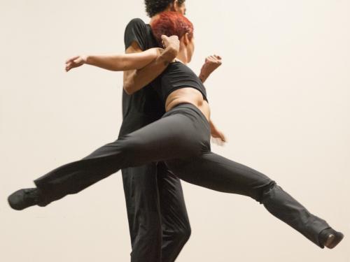 Espetáculo: "Cascas" - Cine Theatro Brasil Vallourec