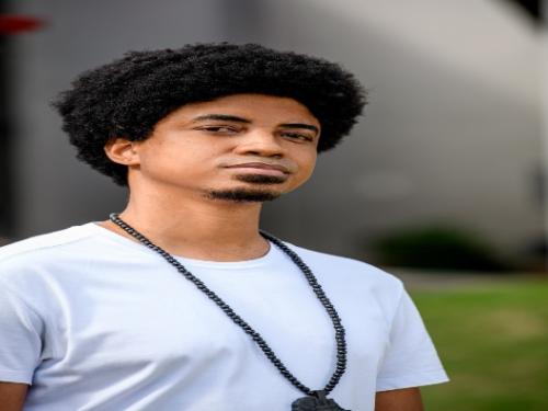 Oficina: “Estratégias de Comunicação para Jovens Artistas” com Roger Deff