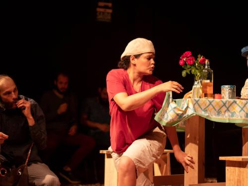 Espetáculo: "Ô de casa! - uma peça-áudio-interativa"