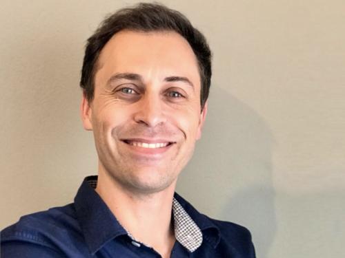 Sempre Um Papo recebe Joubert Amaral