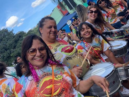 Ensaios: Bloco Não Acredito que te beijei