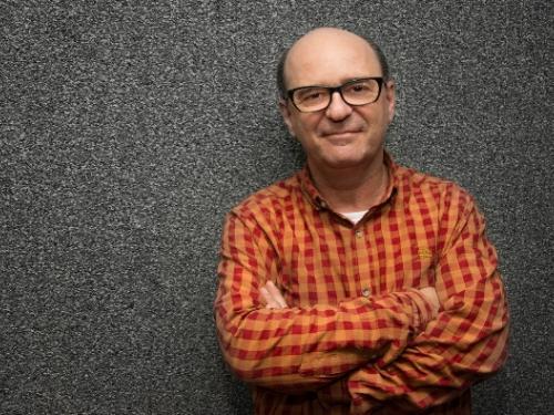 Sempre Um Papo recebe Luiz Ruffato