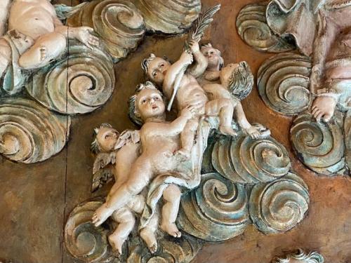 Exposição: "Contínuo Barroco" de Hélio Petrus