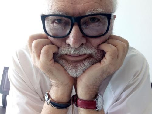 Sempre um Papo recebe Regis Gonçalves