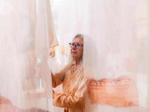 BDMG Cultural inaugura Ciclo de Mostras 2023 com exposição de Vânia Barbosa: Impregnação