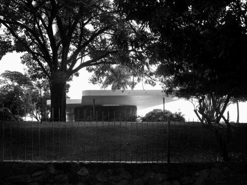 Exposição: “Niemeyer” - Palácio das Mangabeiras