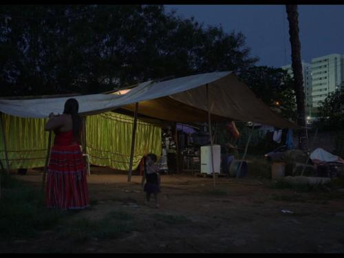  Cinema: Exibição do Filme "Adeus, Calon" 