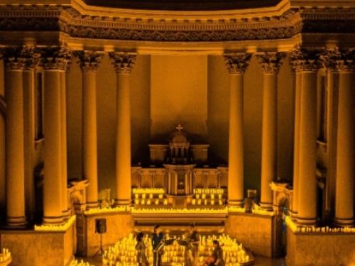 Candlelight Orquestra: Queen, Pink Floyd e muito mais | Cine Theatro Brasil Vallourec