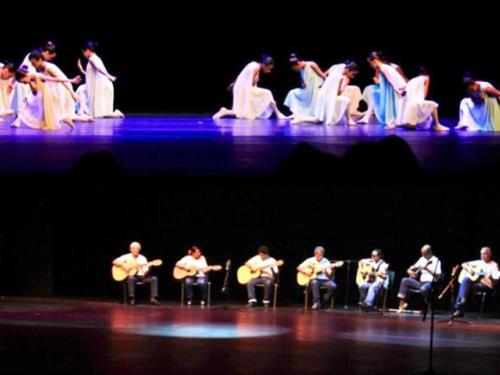 Espetáculo: Entre o Céu e a Terra - som, silêncio, luz, escuridão