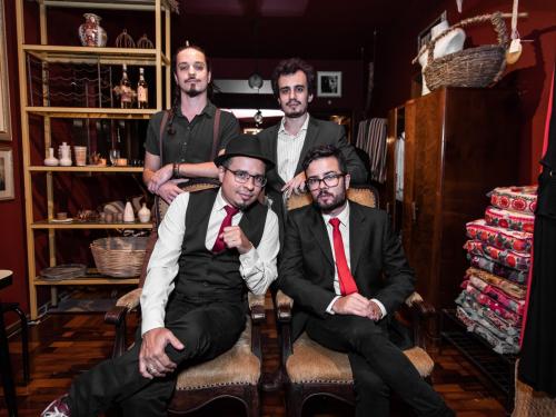 Show Cantando a Pedra com a banda Outro Gato | Memorial Minas Gerais Vale