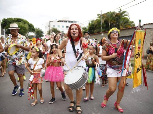 Bloco Vejo Flores em Você
