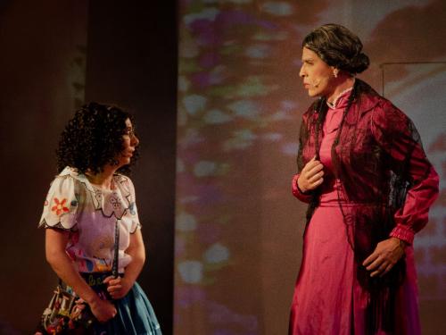 Espetáculo Infantil: "Encanto"