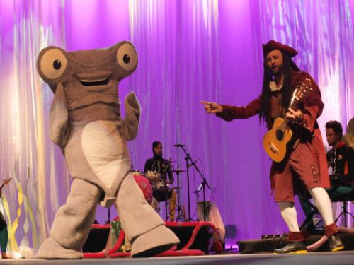 Musical infantil: “O Tubarão Martelo e os habitantes do fundo do mar”