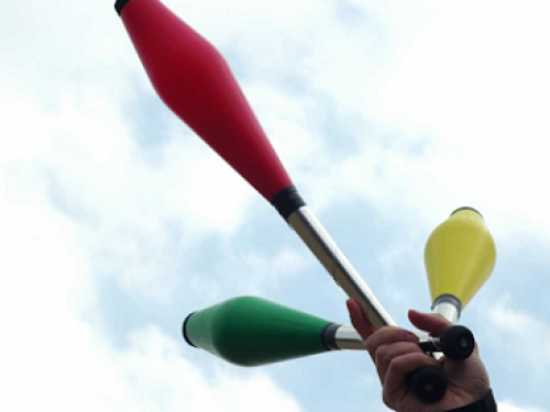 Oficina de Malabarismo com objetos convencionais