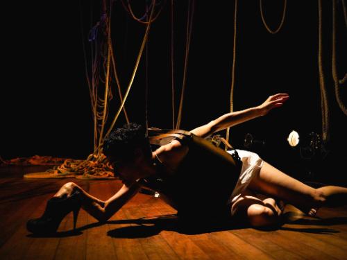 Espetáculo de dança contemporânea: “BWV 988: Trinta Possibilidades de Transgressão”