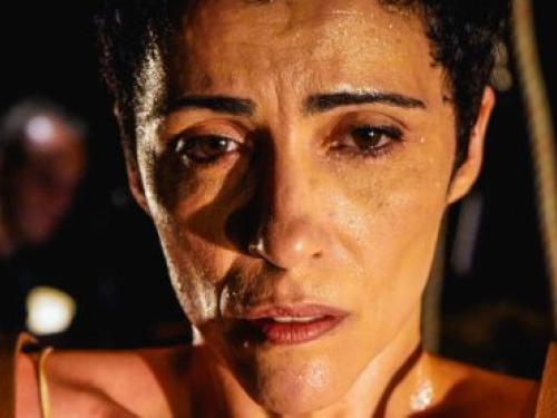 Espetáculo de dança contemporânea: “BWV 988: Trinta Possibilidades de Transgressão”