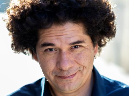 Sempre um papo recebe Juan Pablo Villalobos