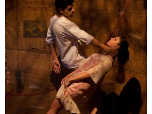 Espetáculo: "Por Um Fio" - Mimulus Cia de Dança