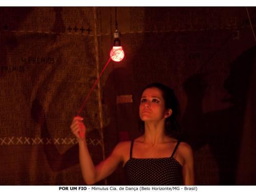 Espetáculo: "Por Um Fio" - Mimulus Cia de Dança