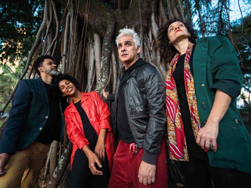 Espetáculo: “Aquela que eu (não) fui” - Cia Luna Lunera