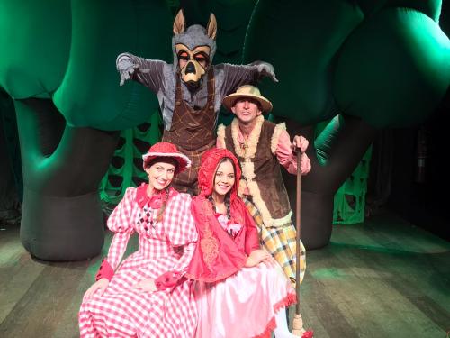 Espetáculo de teatro infantil: Chapeuzinho vermelho