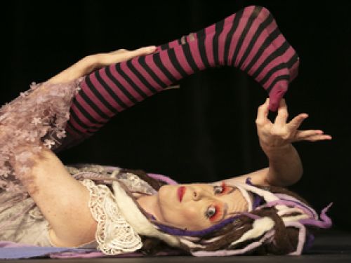  Espetáculo:: “A Comunidade do Arco-Íris”