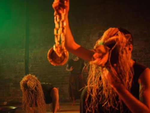  Espetáculo: “GOLD” - Tuktuk Cia. Teatral