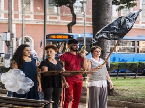 Espetáculo: “Do sopro do outro” - Quik Cia de Dança 