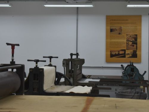 Exposição coletiva ‘O atelier como encruzilhada: práticas e discussões em torno da gravura’