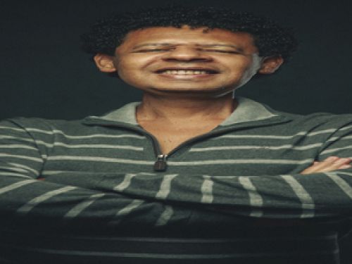  Lançamento: "Da performance à crítica" de Marcos Alexandre