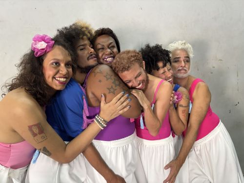 Espetáculo "Fazer Festa com o Perigo"