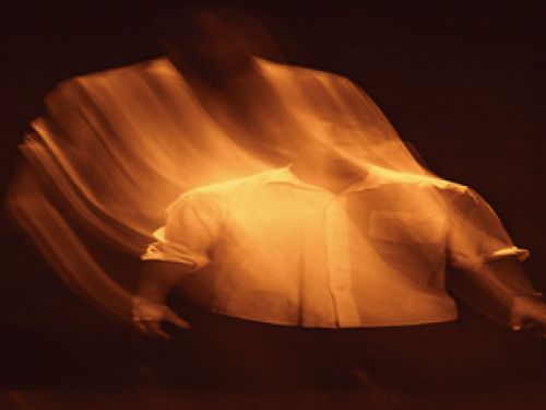 Espetáculo: "O Mundo Está em Chamas, o Teatro Também Tem de Estar"