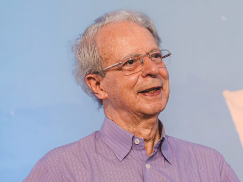 Sempre Um Papo recebe Frei Betto 