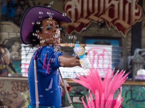 Espetáculo: “Fazer Festa com o Perigo”