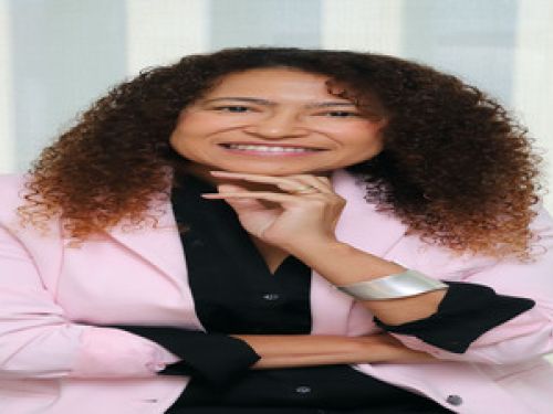 Lançamento de livro: Morro do Papagaio de Márcia Maria Cruz