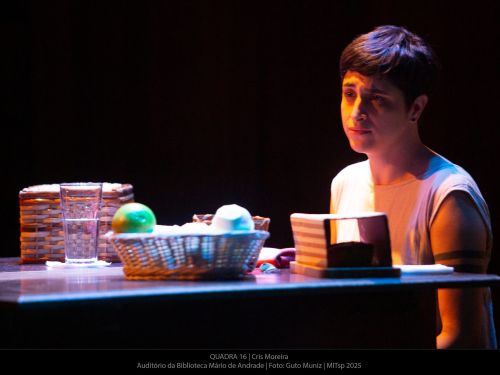 Agosto Lilás: Apresentação da palestra-performance "Quadra 16"