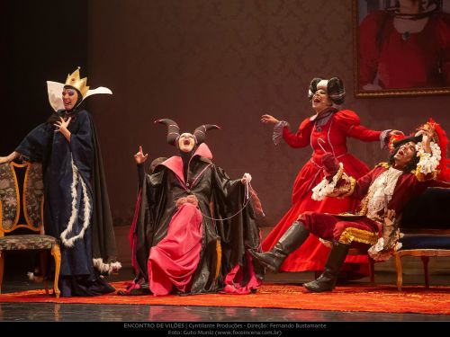 Comédia Musical: “Encontro de Vilões”