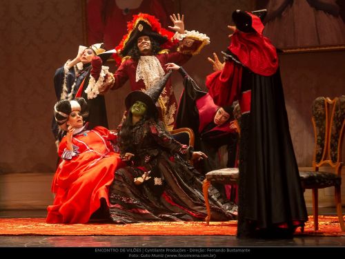 Comédia Musical: “Encontro de Vilões”